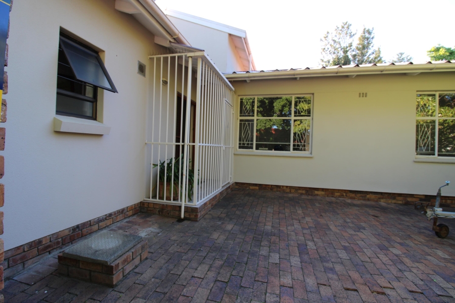 To Let 3 Bedroom Property for Rent in Somerset West Western Cape